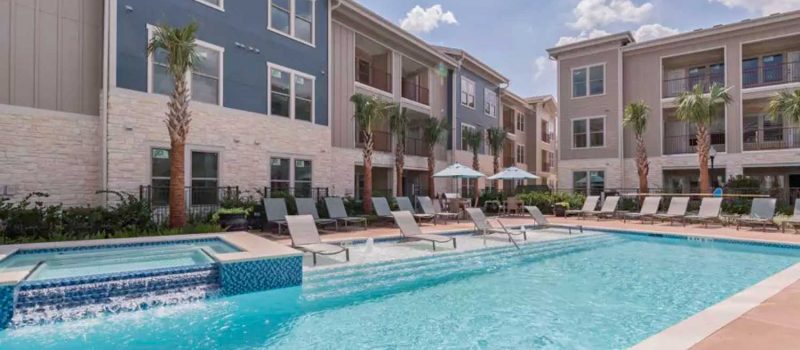 91Fifty; One and two bedroom pet friendly luxury apartments in the Copperfield neighborhood in Northwest Houston
